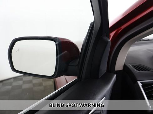 Used 2024 Ford Edge SEL w/ Convenience Package image 3