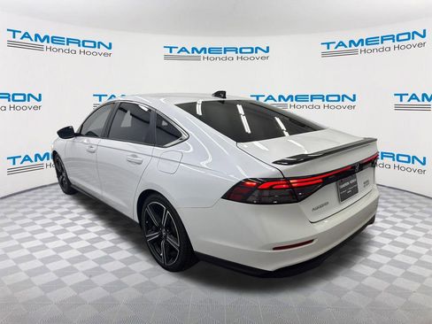Used 2023 Honda Accord Sport image 3