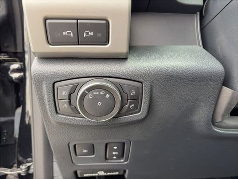 Used 2022 Ford F250 Lariat w/ Lariat Ultimate Package image 14