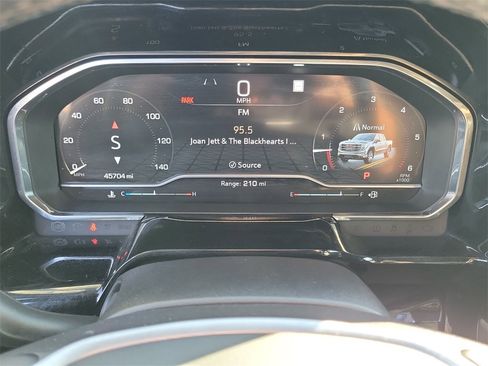 Certified 2022 GMC Sierra 1500 SLT w/ SLT Premium Plus Package image 12