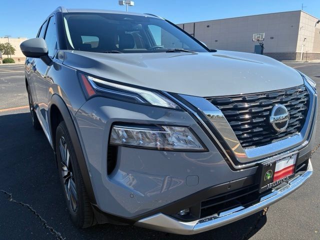 Certified 2021 Nissan Rogue Platinum FWD image 8