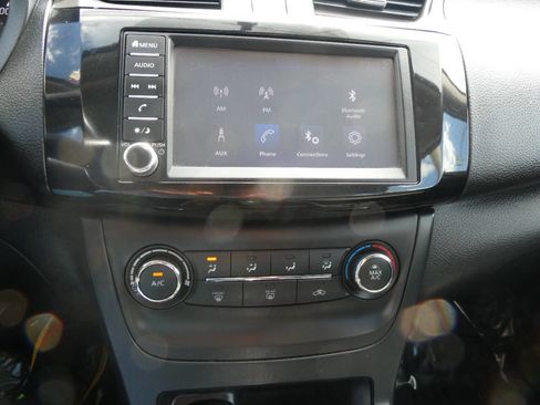 Used 2019 Nissan Sentra S FWD image 14
