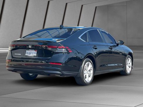 Used 2025 Honda Accord LX image 4