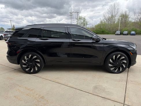 Used 2025 Lincoln Nautilus Black Label w/ Jet Appearance Package image 4