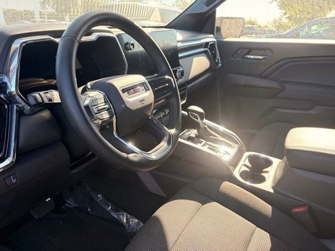 Used 2024 GMC Canyon Elevation w/ Convenience Package RWD image 9