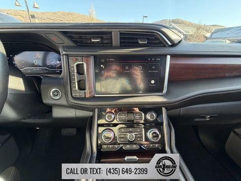 Used 2024 GMC Yukon Denali Ultimate image 15