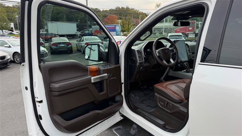 Used 2019 Ford F150 King Ranch w/ Equipment Group 601A Luxury AWD/4WD image 21