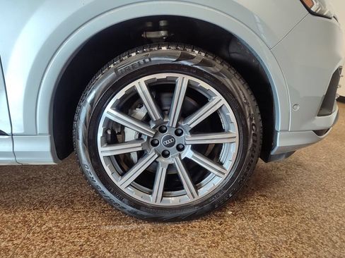 Used 2023 Audi Q7 2.0T Premium Plus w/ Premium Plus Package AWD/4WD image 25