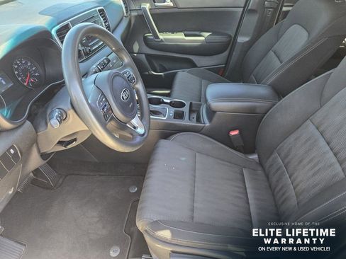 Used 2019 Kia Sportage LX FWD image 12