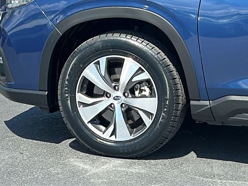 Certified 2022 Subaru Ascent Premium w/ Convenience Package AWD/4WD image 10