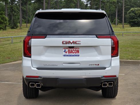 New 2026 GMC Yukon AT4 w/ AT4 Premium Package AWD/4WD image 4