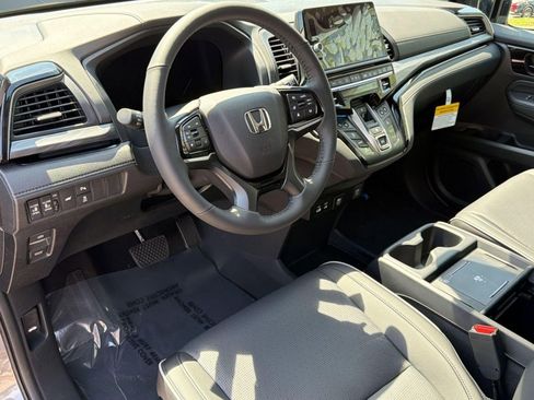 New 2026 Honda Odyssey Elite image 4