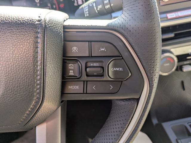New 2026 Toyota 4Runner SR5 AWD/4WD image 17