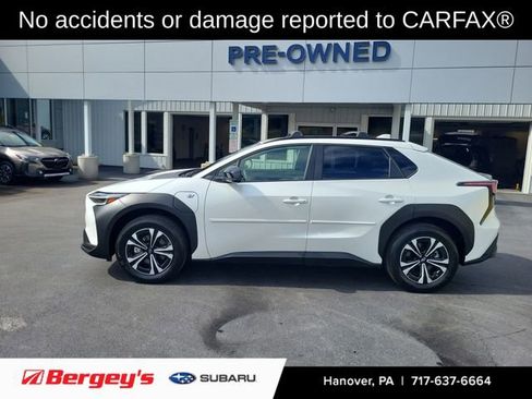 Used 2024 Subaru Solterra Premium image 2