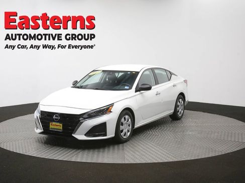 Used 2024 Nissan Altima 2.5 S FWD image 53