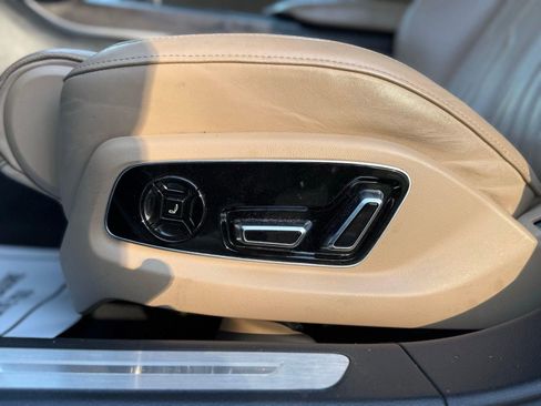 Used 2019 Audi A8 L 3.0T w/ Luxury Package image 24