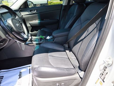 Used 2016 Kia Optima EX w/ Premium Package image 11