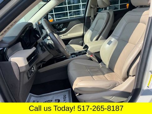 Used 2022 Lincoln Corsair AWD w/ Premium Package image 21