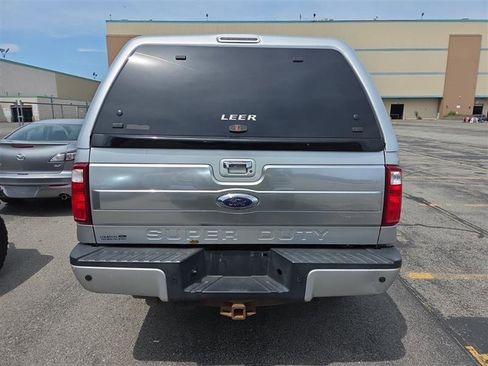 Used 2016 Ford F250 Platinum w/ FX4 Off-Road Package AWD/4WD image 5