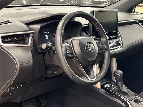 Used 2025 Toyota Corolla Cross AWD Hybrid image 14