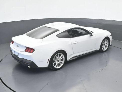 Used 2024 Ford Mustang Coupe RWD image 40