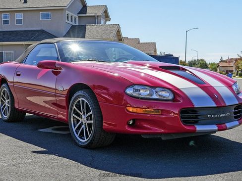 Used 2002 Chevrolet Camaro Z28 w/ SS Performance/Appearance Pkg RWD image 20