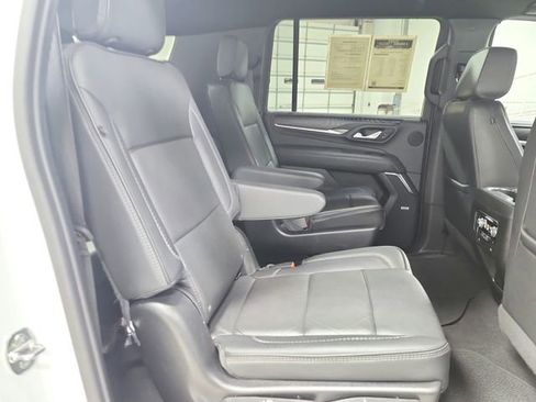 Used 2024 GMC Yukon XL Denali RWD image 44