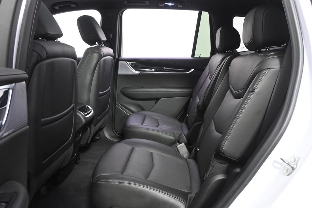 Used 2024 Cadillac XT6 Premium Luxury AWD/4WD image 21