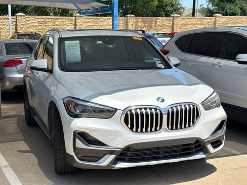 Used 2021 BMW X1 sDrive28i w/ Premium Package FWD image 4