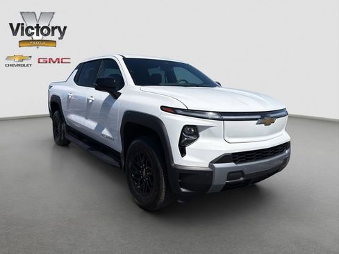Used 2025 Chevrolet Silverado EV LT AWD/4WD image 8