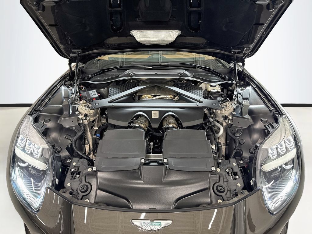 Used 2024 Aston Martin DB12 Coupe RWD image 36