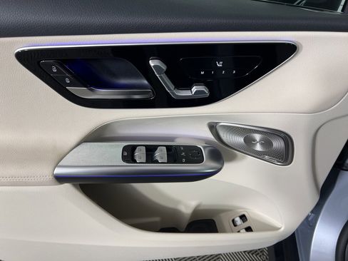 Certified 2025 Mercedes-Benz GLC 350e 4MATIC image 5