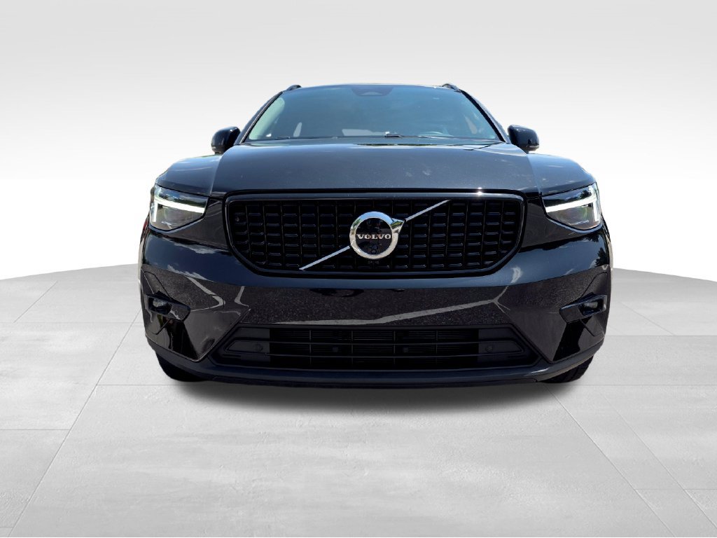 Used 2026 Volvo XC40 B5 Plus AWD/4WD image 8