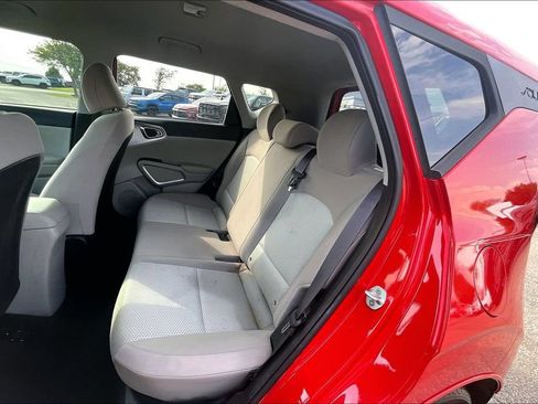Used 2022 Kia Soul LX FWD image 26