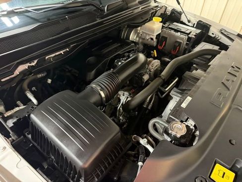Used 2022 RAM 1500 Big Horn AWD/4WD image 38