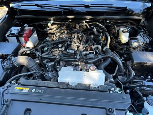 Used 2025 Toyota 4Runner SR5 image 32