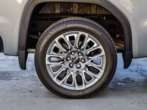 Used 2024 GMC Sierra 1500 Denali Ultimate image 12