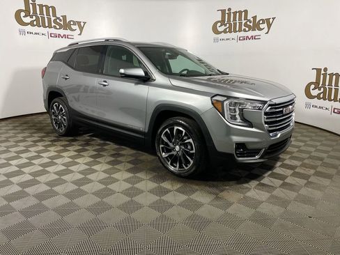 Certified 2023 GMC Terrain SLT AWD/4WD image 1