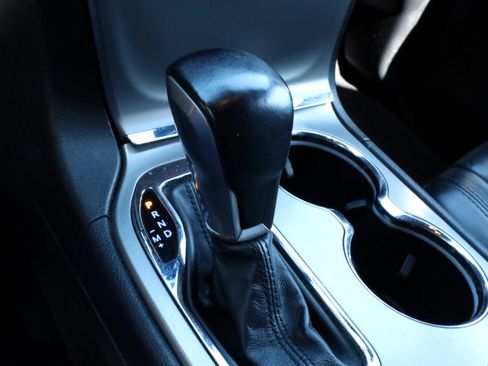 Used 2021 Jeep Grand Cherokee Limited image 11