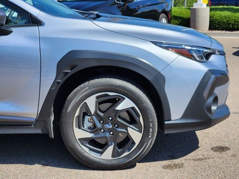 Used 2024 Subaru Crosstrek 2.5i Limited w/ Crosstrek Mirror Package AWD/4WD image 7