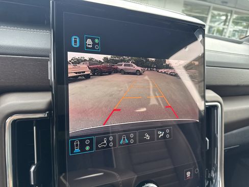 New 2026 GMC Yukon XL Denali Ultimate w/ LPO, Floor Liner Package AWD/4WD image 24