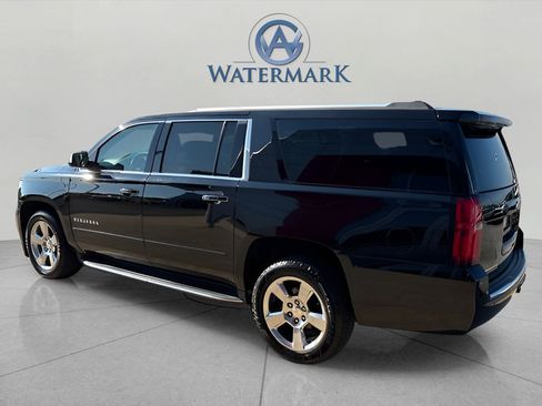 Used 2017 Chevrolet Suburban Premier RWD image 4
