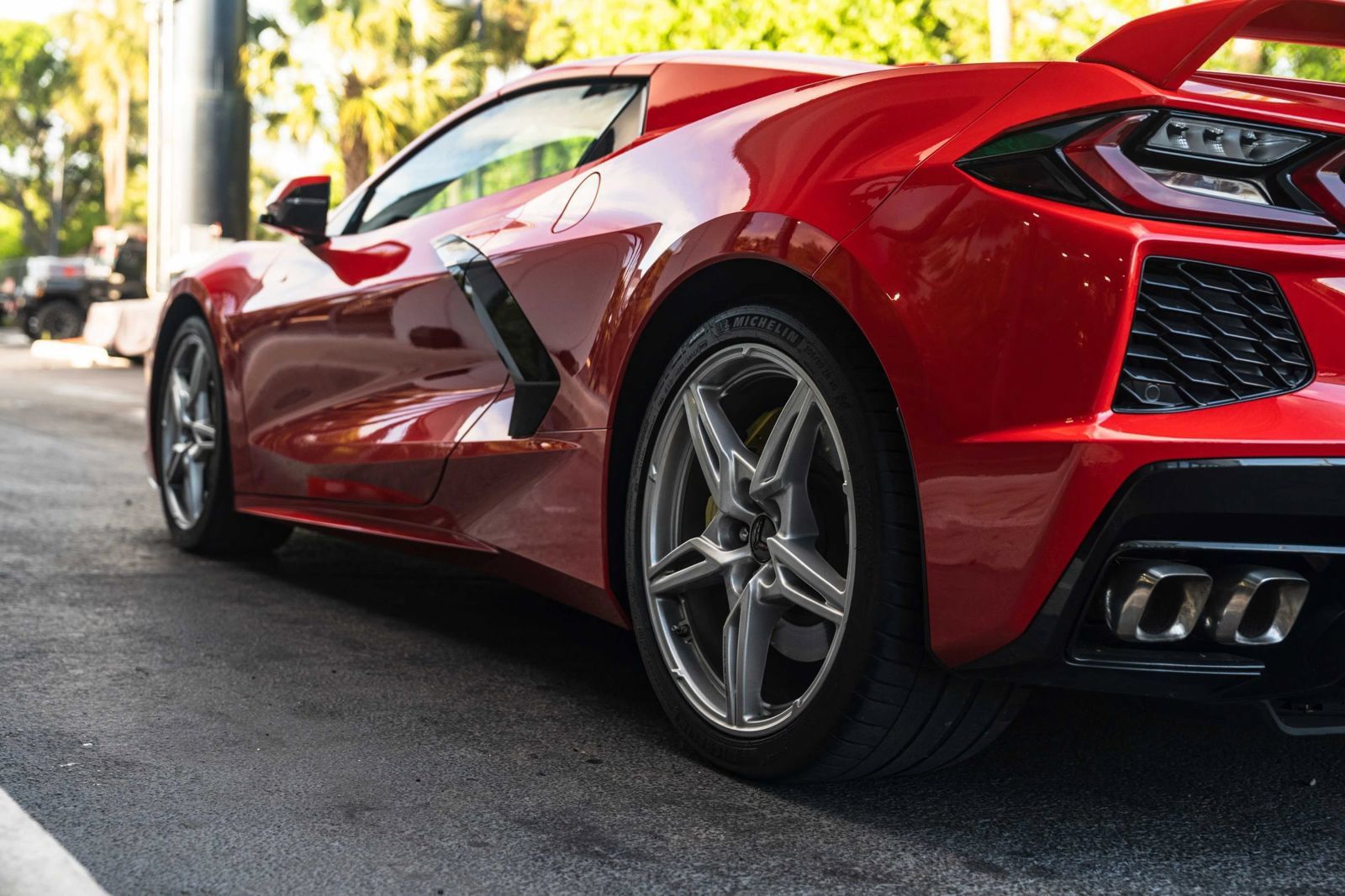 Used 2021 Chevrolet Corvette Stingray Preferred Conv w/ Z51 Performance Package RWD image 15