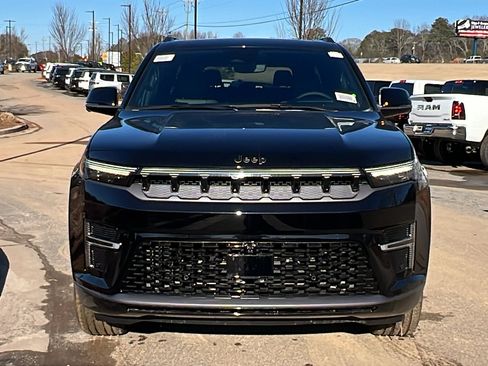 New 2026 Jeep Grand Wagoneer Limited AWD/4WD image 3