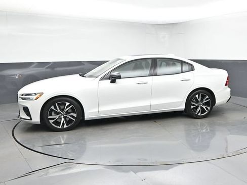 Used 2023 Volvo S60 B5 Core w/ Climate Package AWD/4WD image 6