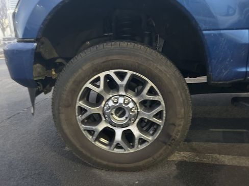 Used 2022 Ford F250 Lariat image 6