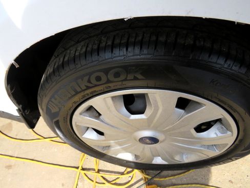 Used 2019 Ford Transit Connect XLT image 25