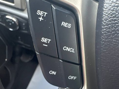 Used 2020 Ford F450 Lariat w/ Lariat Value Package AWD/4WD image 28