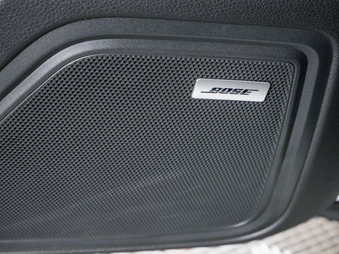 Certified 2026 Porsche Macan Turbo AWD/4WD image 7