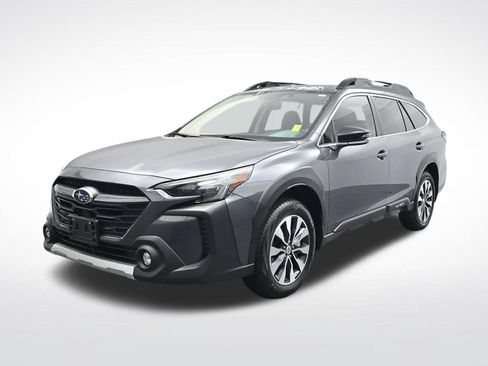Used 2025 Subaru Outback Limited AWD/4WD image 3
